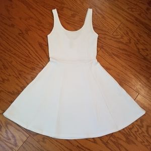 Sz 2 white dress by Divided